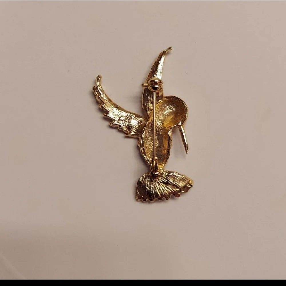 NWOT 1980s Hummingbird Brooch Pin Gold Tone Red & Sea Blue Enamel Pin